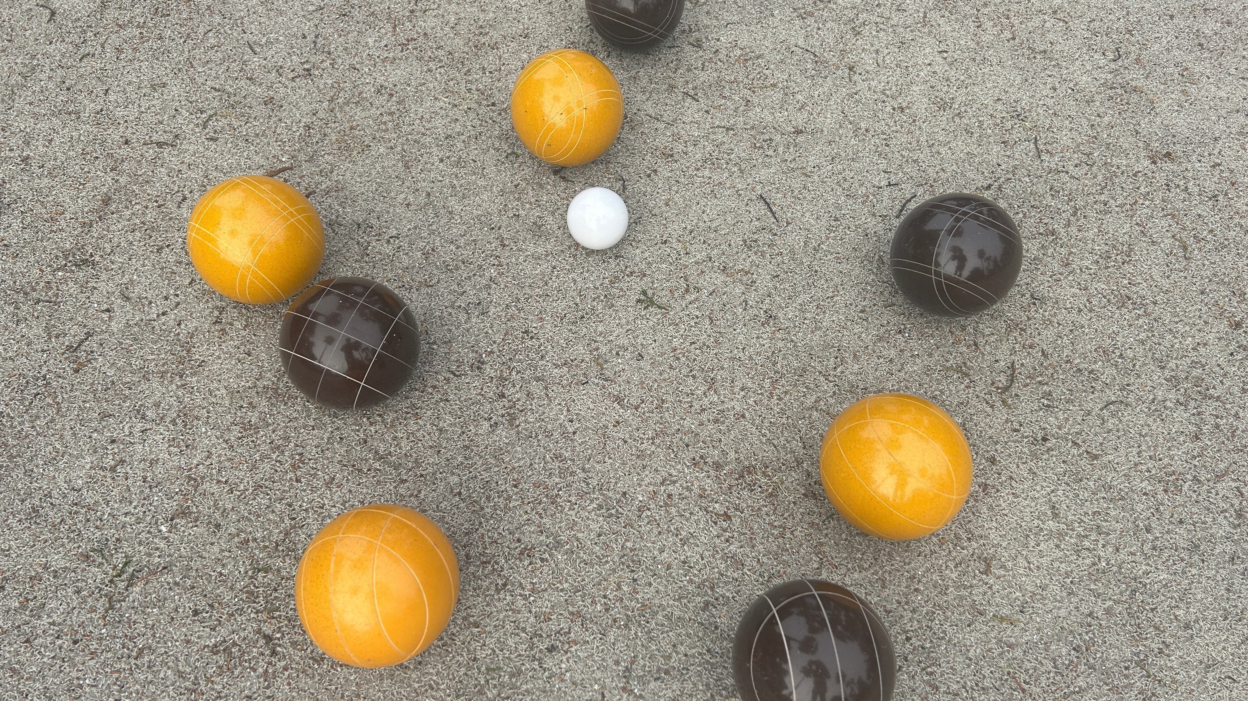 Choosing High-Contrast Bocce Ball Colors for Color Blindness and Better Play