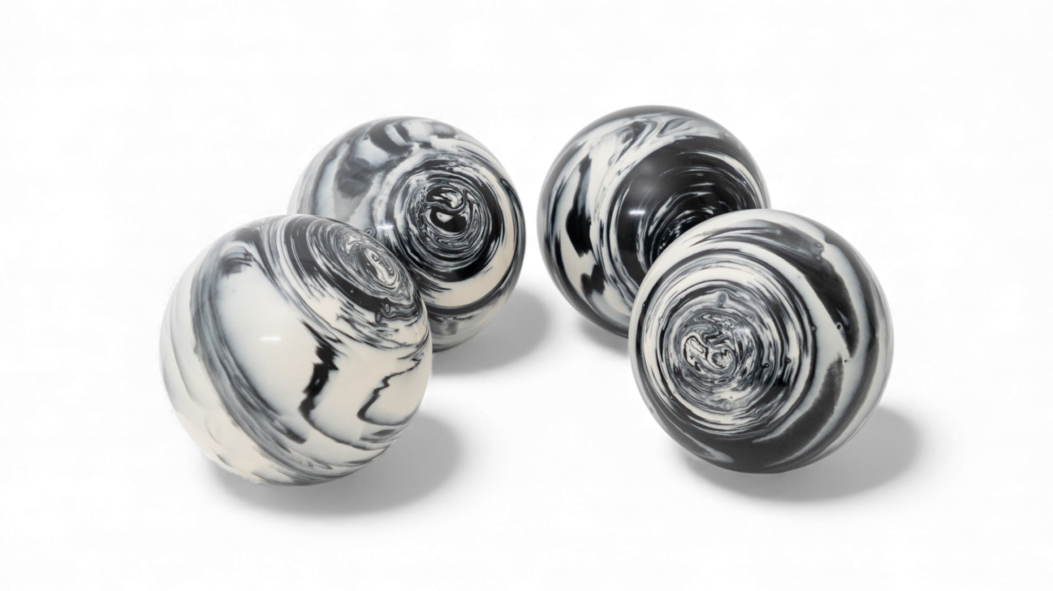 EPCO 107 mm Black and White marble bocce ball 4-ball set, the premium pick in the best marble bocce ball sets guide