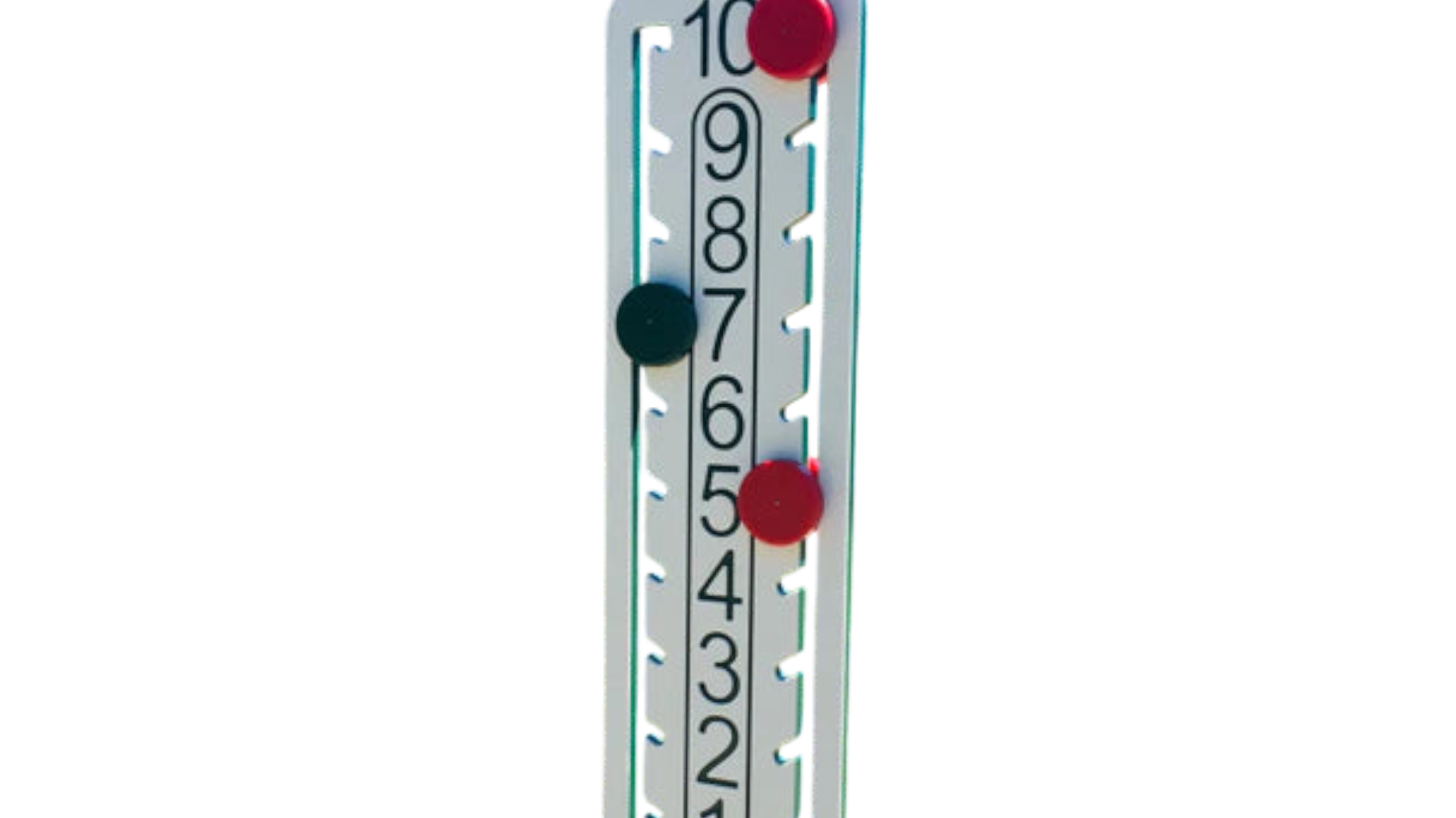 Bocce scoreboard tracking running point totals for a backyard tournament match