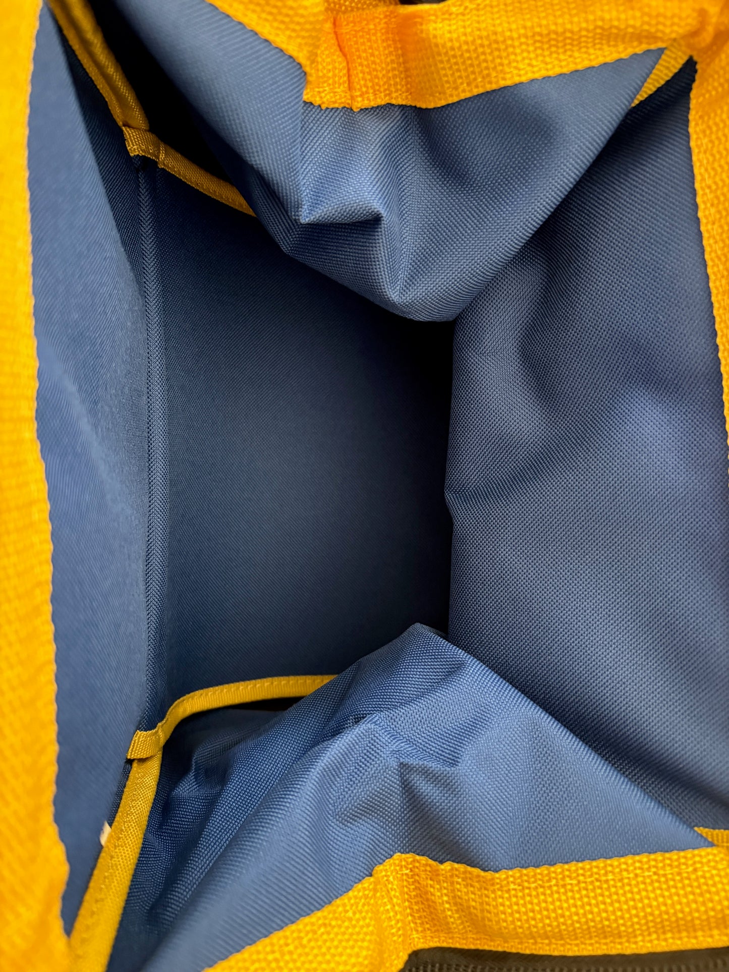 Extra Heavy Duty Nylon Bocce Bag - Blue with Yellow Handles, includes ball separator