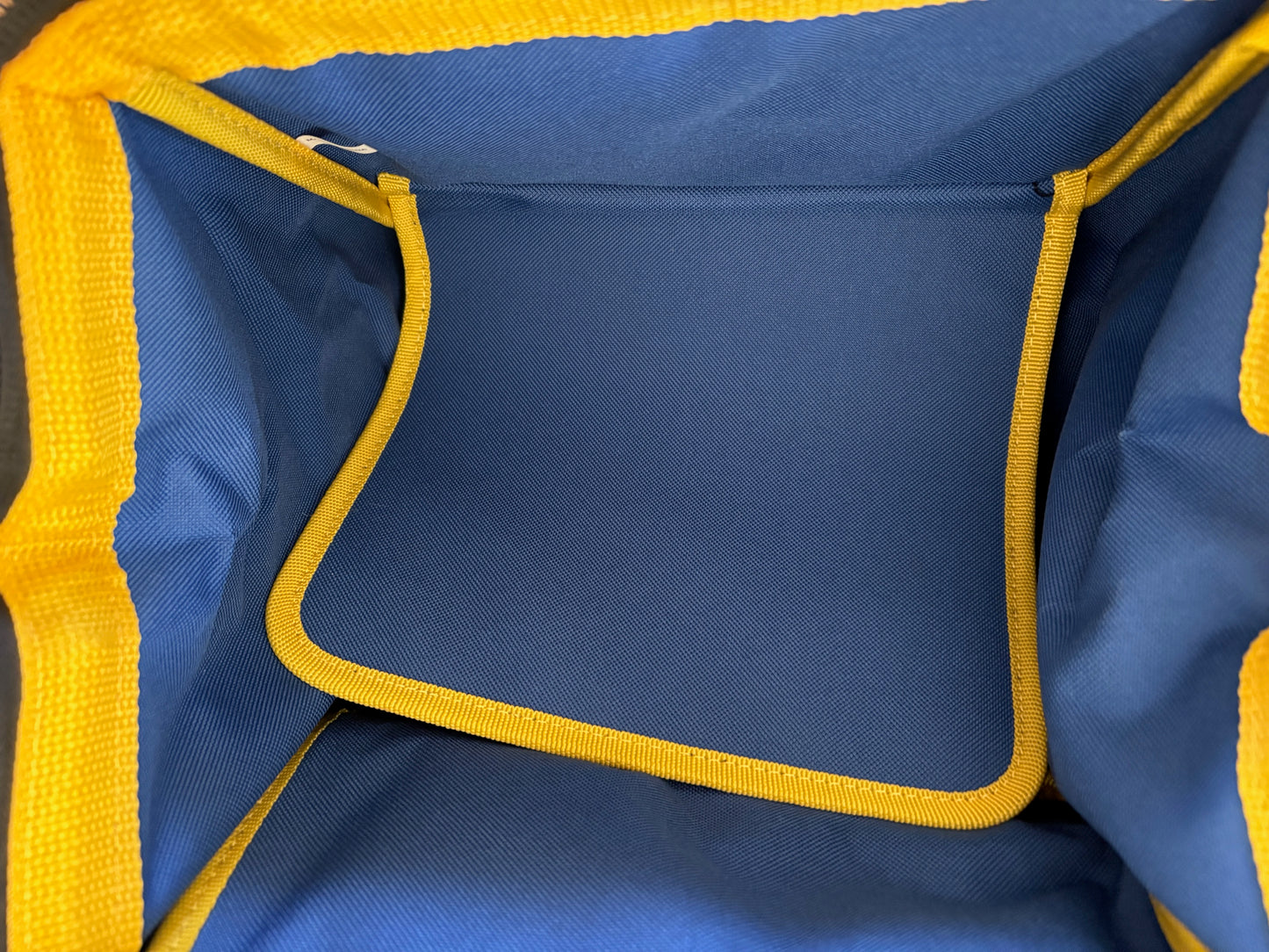 Extra Heavy Duty Nylon Bocce Bag - Blue with Yellow Handles, includes ball separator