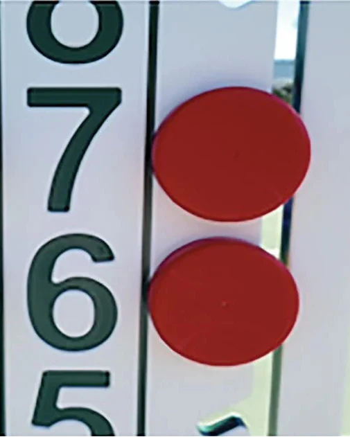 Bocce for advanced players competitive with scoreboard indicators